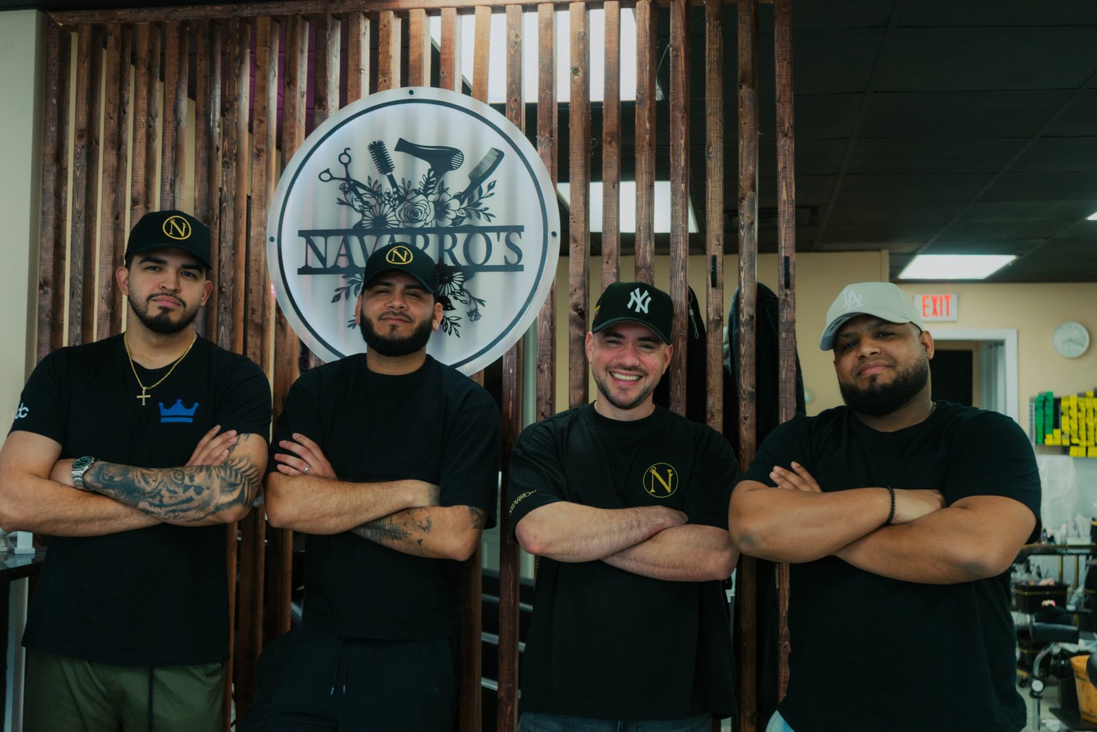 Men's Barber at Lindenhust NY